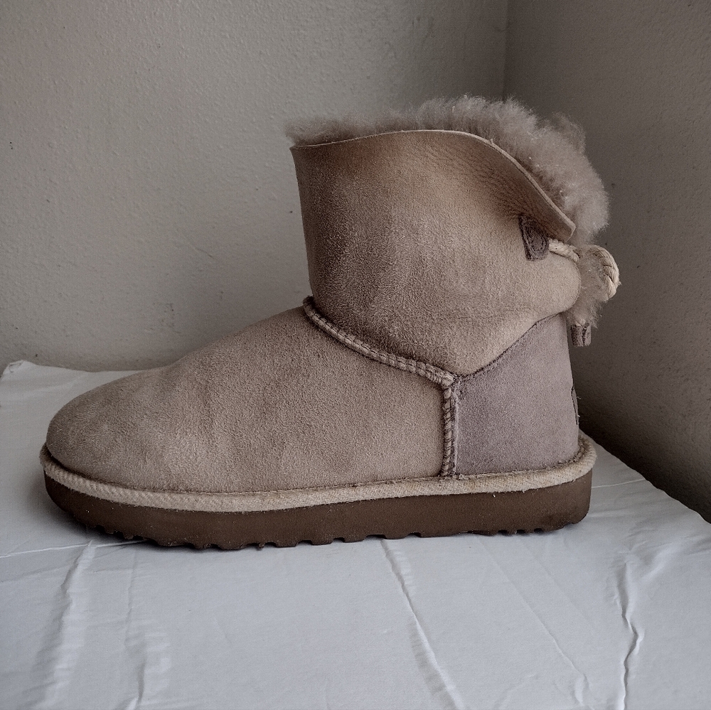 UGG Women's Selene Baily Bow Nautical Bow - Picture 7 of 14